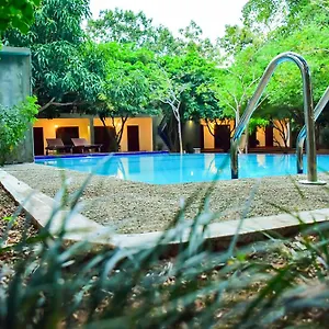 Hotel Tropicara, Sigirîya